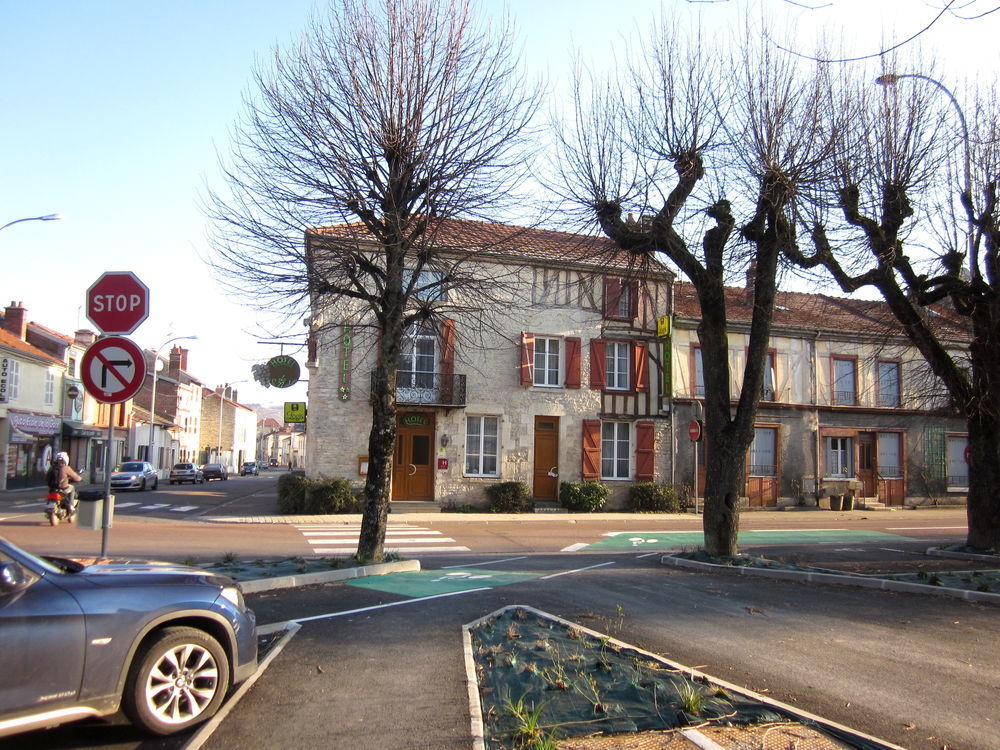 Logis Le Saint Nicolas Bar-sur-Aube Exterior photo